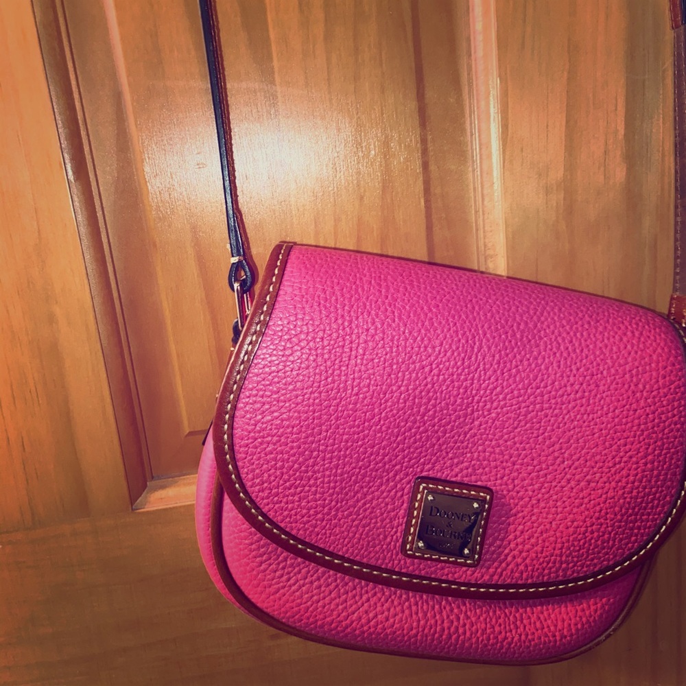 Dooney & Bourke crossover bag